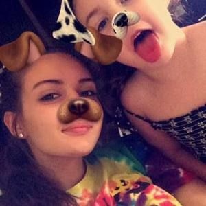 Meet your Posher, Elise